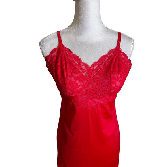 Vtg 1960s Vanity Fair Nylon Lace Slip Cherry Red Size 34 - Picture 2 of 6